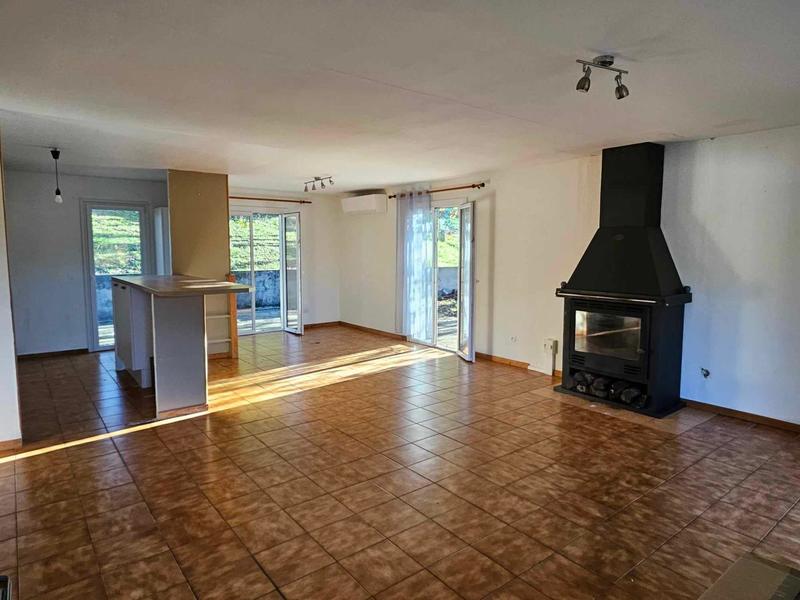 Maison - 207 m² - 11 pièces