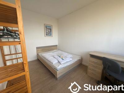 Chambre - 10 m² - 1 pièce