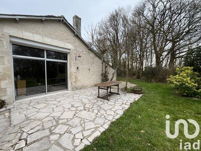 Maison - 222 m² - 8 pièces