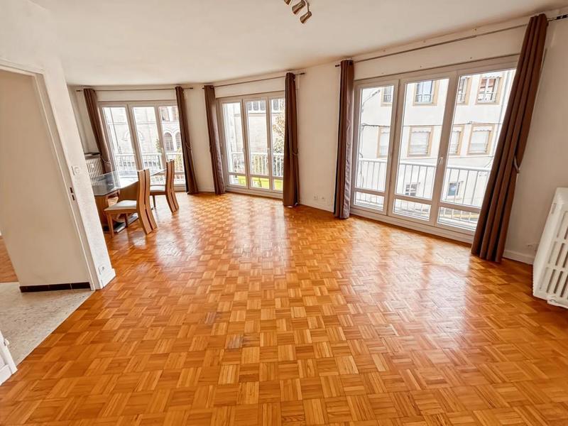 Appartement - 95 m² - 4 pièces