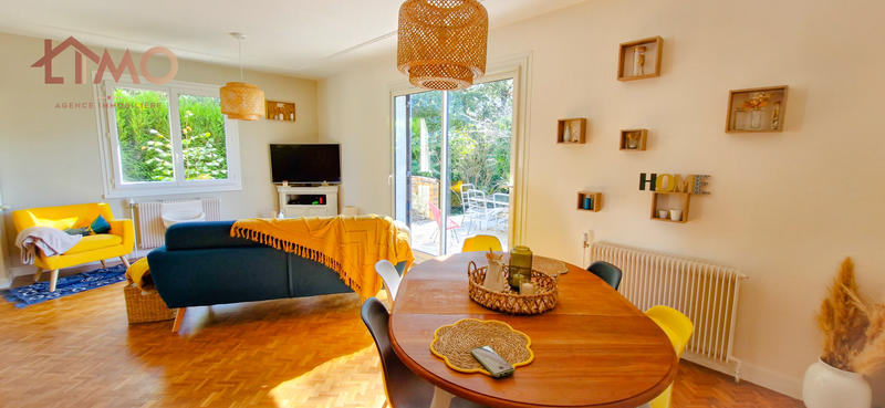 Maison traditionnelle - 166 m² - 8 pièces