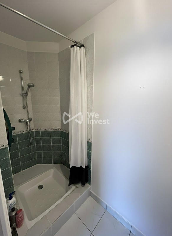 Maison - 254 m² - 12 pièces