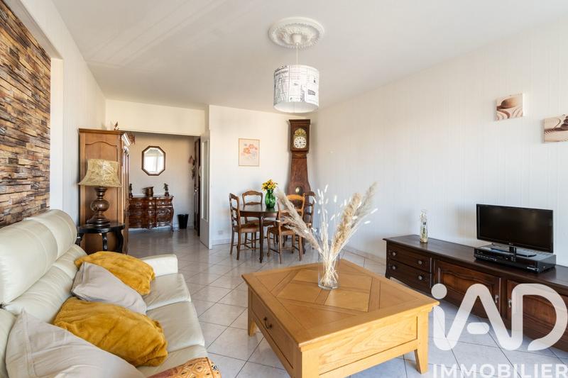 Appartement - 80 m² - 4 pièces