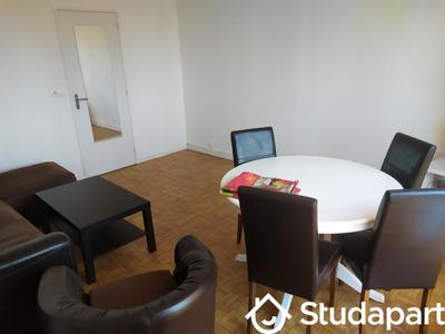 Chambre - 11 m² - 1 pièce