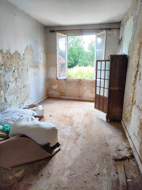 Maison - 330 m² - 8 pièces