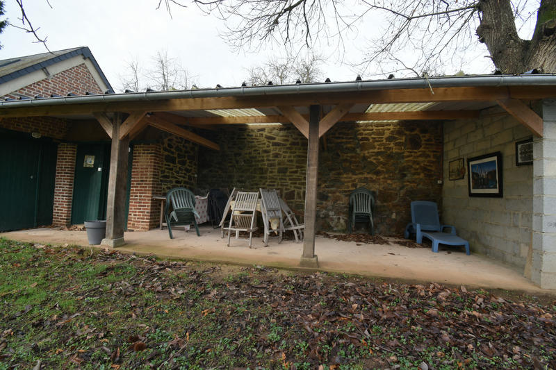 Maison - 220 m² - 10 pièces