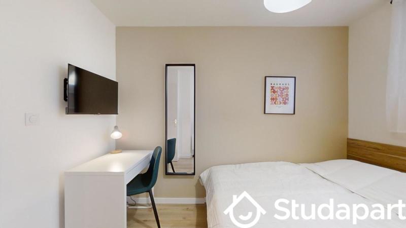 Chambre - 10 m² - 1 pièce