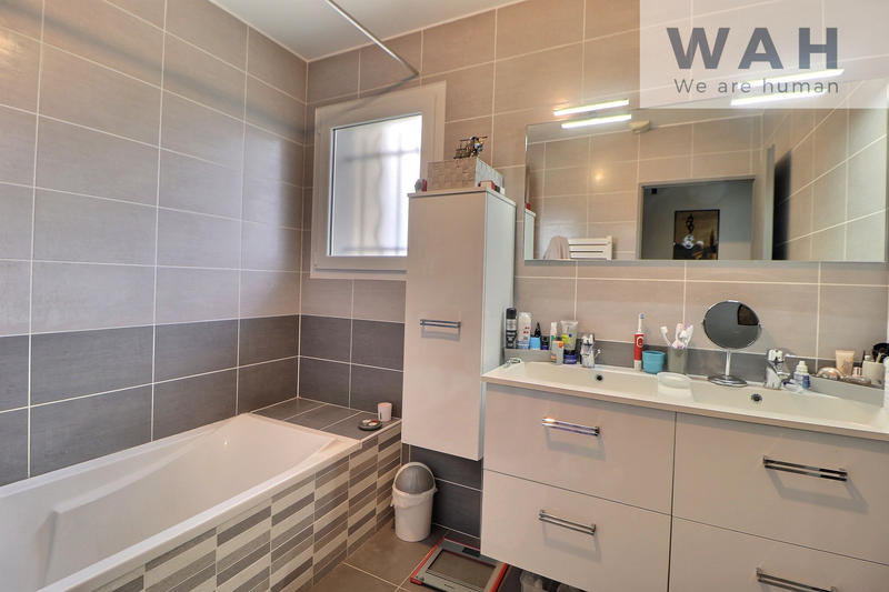 Maison - 89 m² - 4 pièces