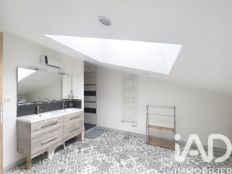 Maison - 181 m² - 6 pièces