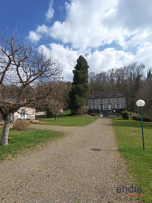 Propriété - 149 m² - 4 pièces