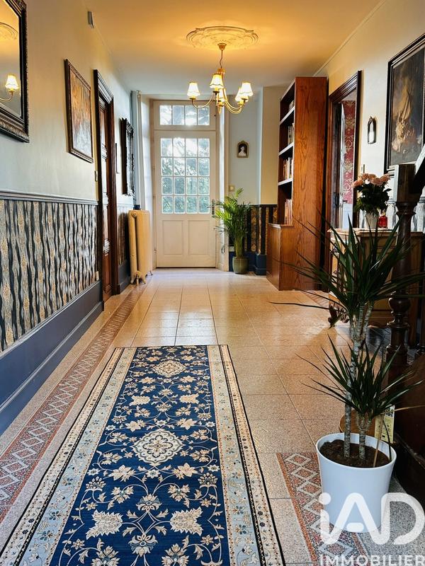 Maison - 380 m² - 11 pièces