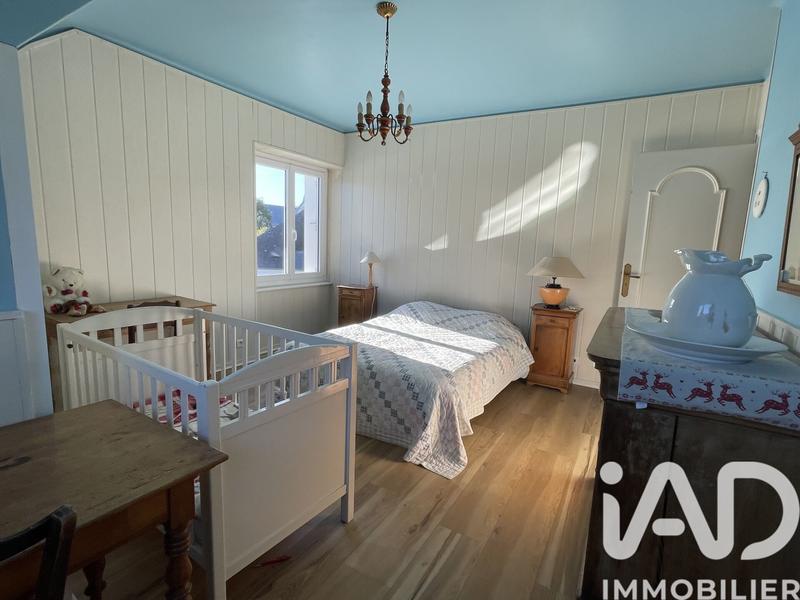 Maison - 187 m² - 8 pièces