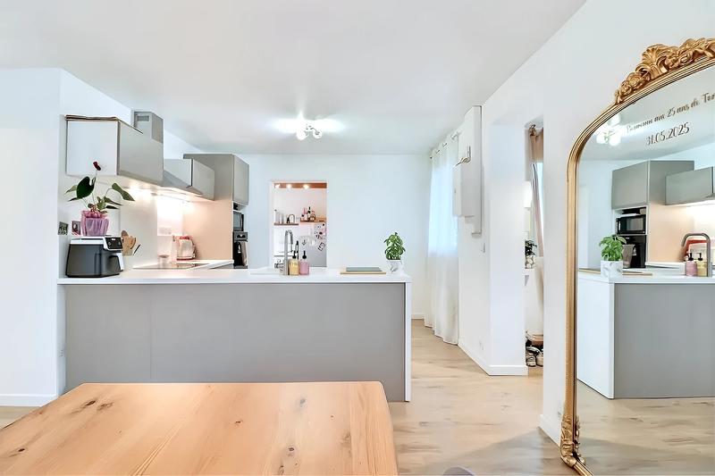 Maison jumelée - 75 m² - 4 pièces