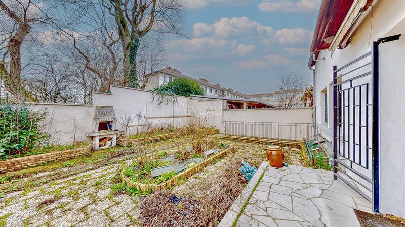 Appartement - 195 m² - 7 pièces