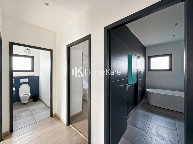 Maison - 140 m² - 5 pièces