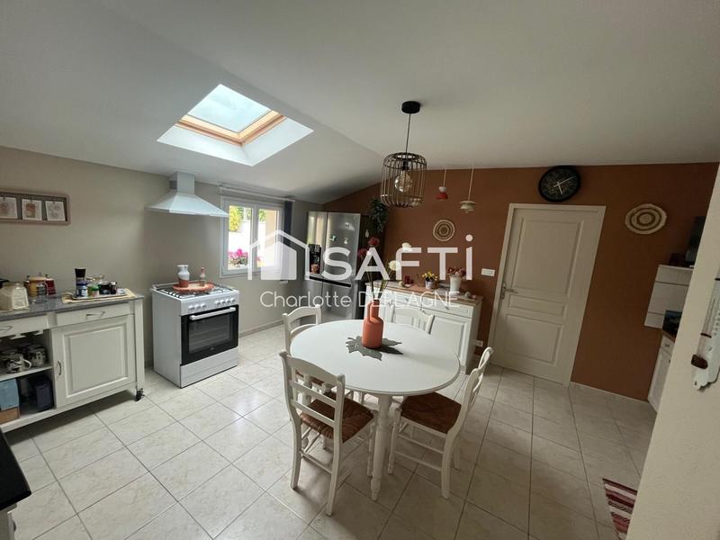 Maison - 263 m² - 7 pièces