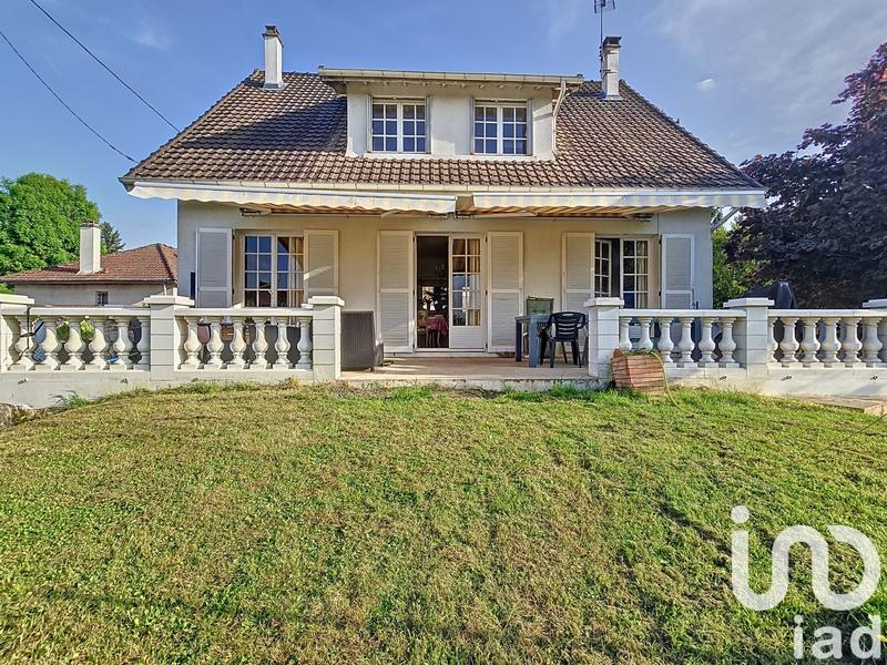 Maison - 140 m² - 8 pièces