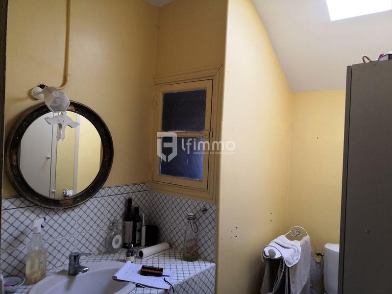 Propriété - 198 m² - 10 pièces