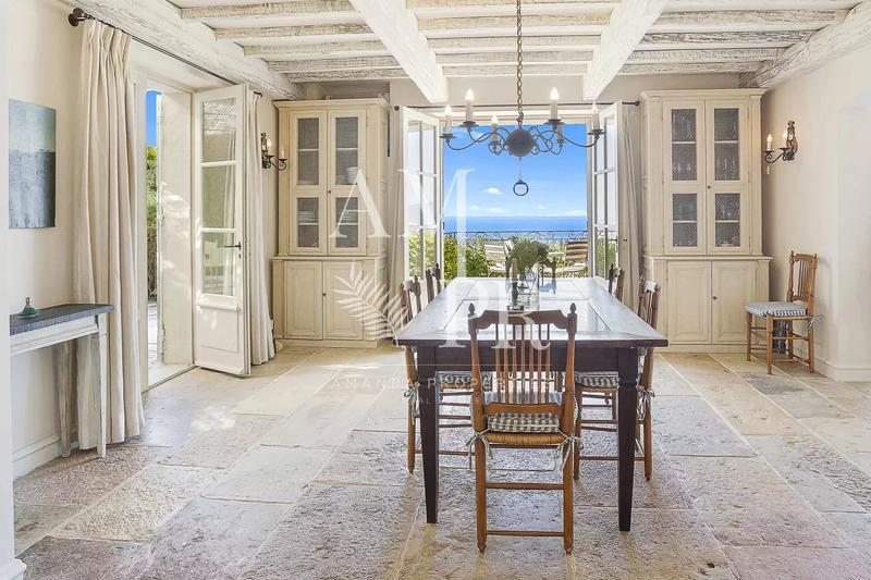 Villa - 185 m² - 7 pièces