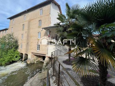 Maison - 200 m² - 8 pièces