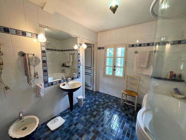 Maison ancienne - 285 m² - 10 pièces