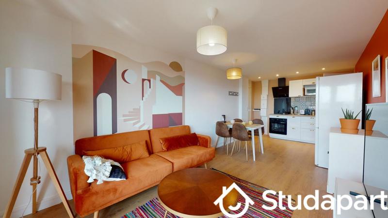 Chambre - 11 m² - 1 pièce