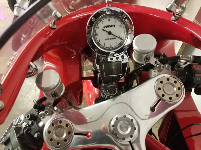 Ducati Mhe 900 ducati rouge 0900