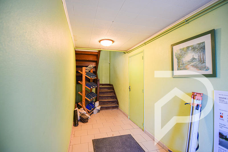 Maison - 270 m² - 11 pièces