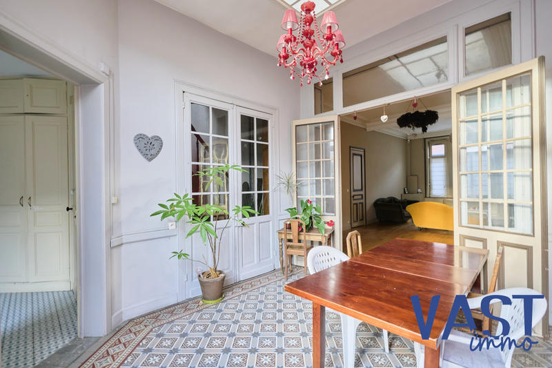 Maison - 183 m² - 6 pièces