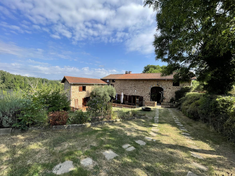 Maison - 140 m² - 5 pièces