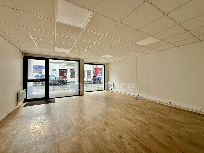 Bureau - 63 m² - 2 pièces