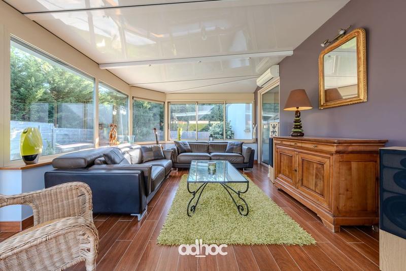 Maison traditionnelle - 190 m² - 7 pièces