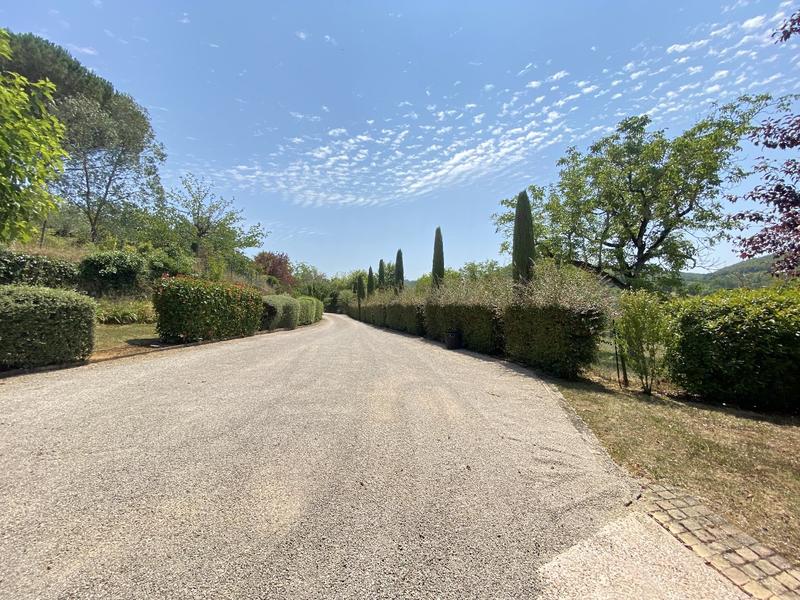 Maison contemporaine - 172 m² - 7 pièces