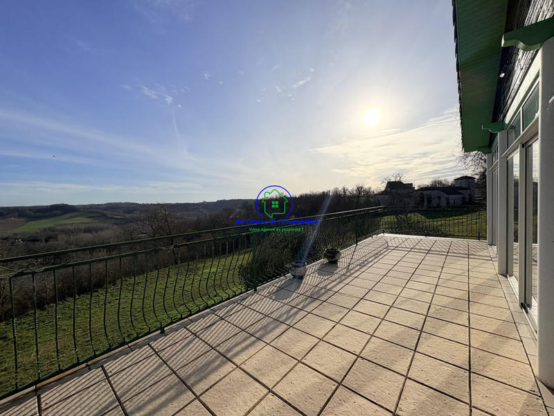 Maison - 150 m² - 5 pièces