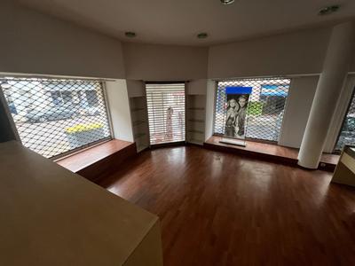 Local commercial - 250 m²