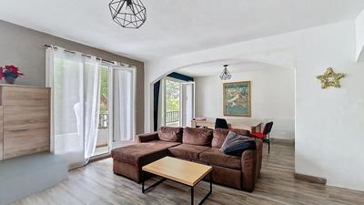 Appartement - 105 m² - 5 pièces