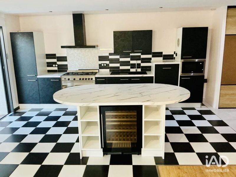 Maison - 135 m² - 6 pièces