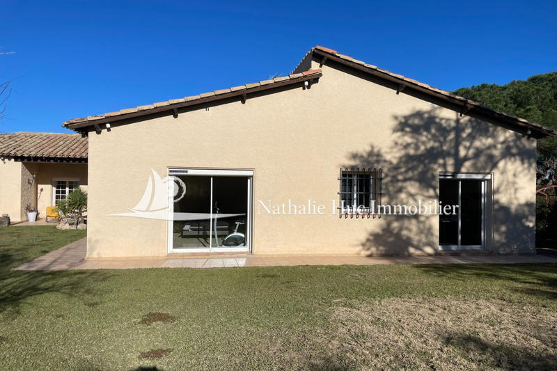 Maison - 280 m² - 8 pièces