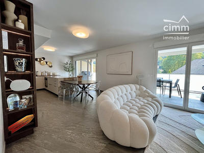 Appartement - 100 m² - 4 pièces