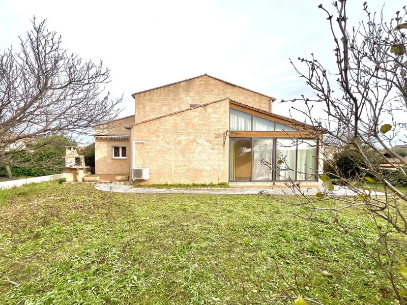 Maison - 174 m² - 5 pièces