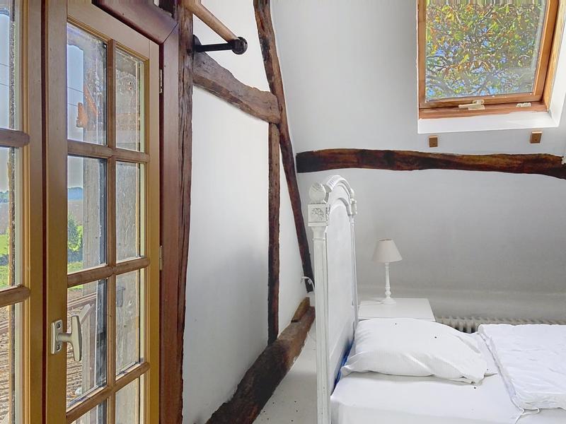 Maison - 325 m² - 14 pièces