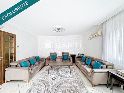 Maison - 130 m² - 6 pièces