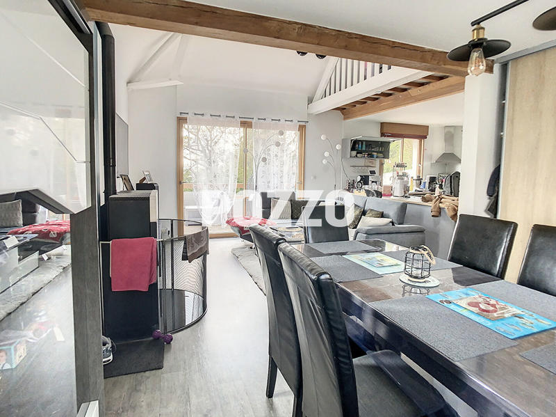 Maison - 92 m² - 5 pièces