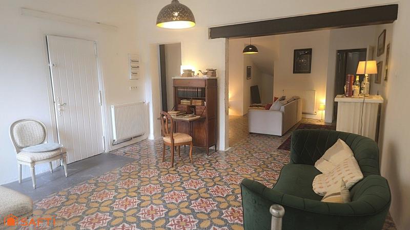 Maison - 200 m² - 6 pièces