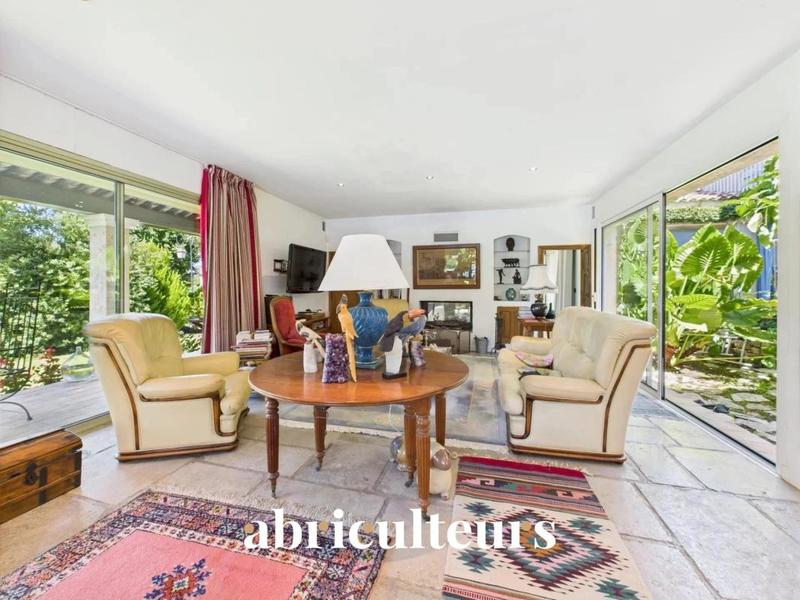 Maison ancienne - 276 m² - 7 pièces