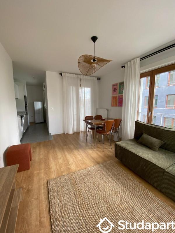 Chambre - 12 m² - 1 pièce