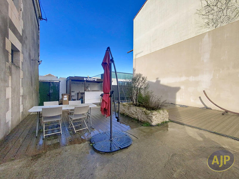 Maison - 160 m² - 5 pièces
