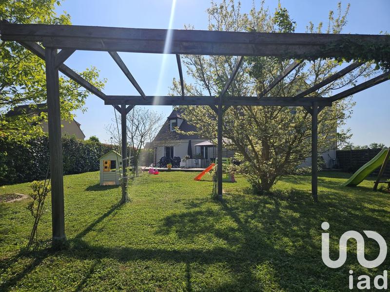 Maison - 183 m² - 9 pièces