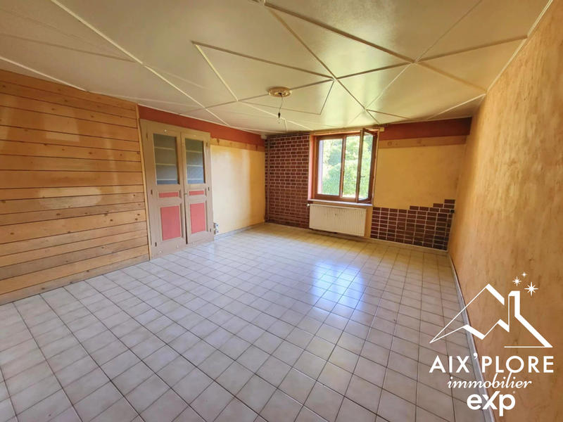 Maison traditionnelle - 150 m² - 6 pièces