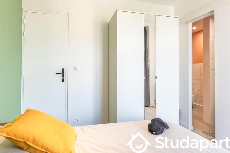 Chambre - 14 m² - 1 pièce